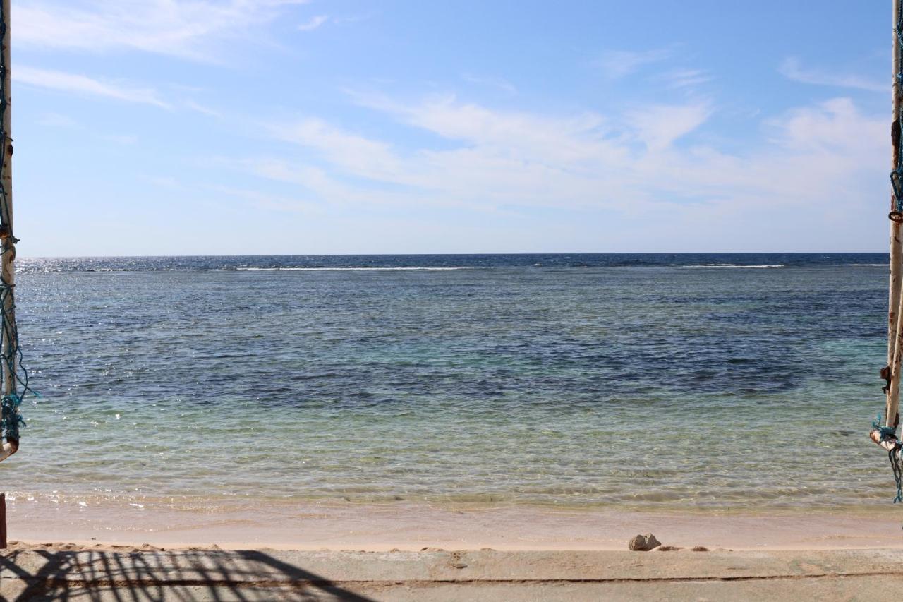 Belle's Beach Resort Bolinao Exterior foto